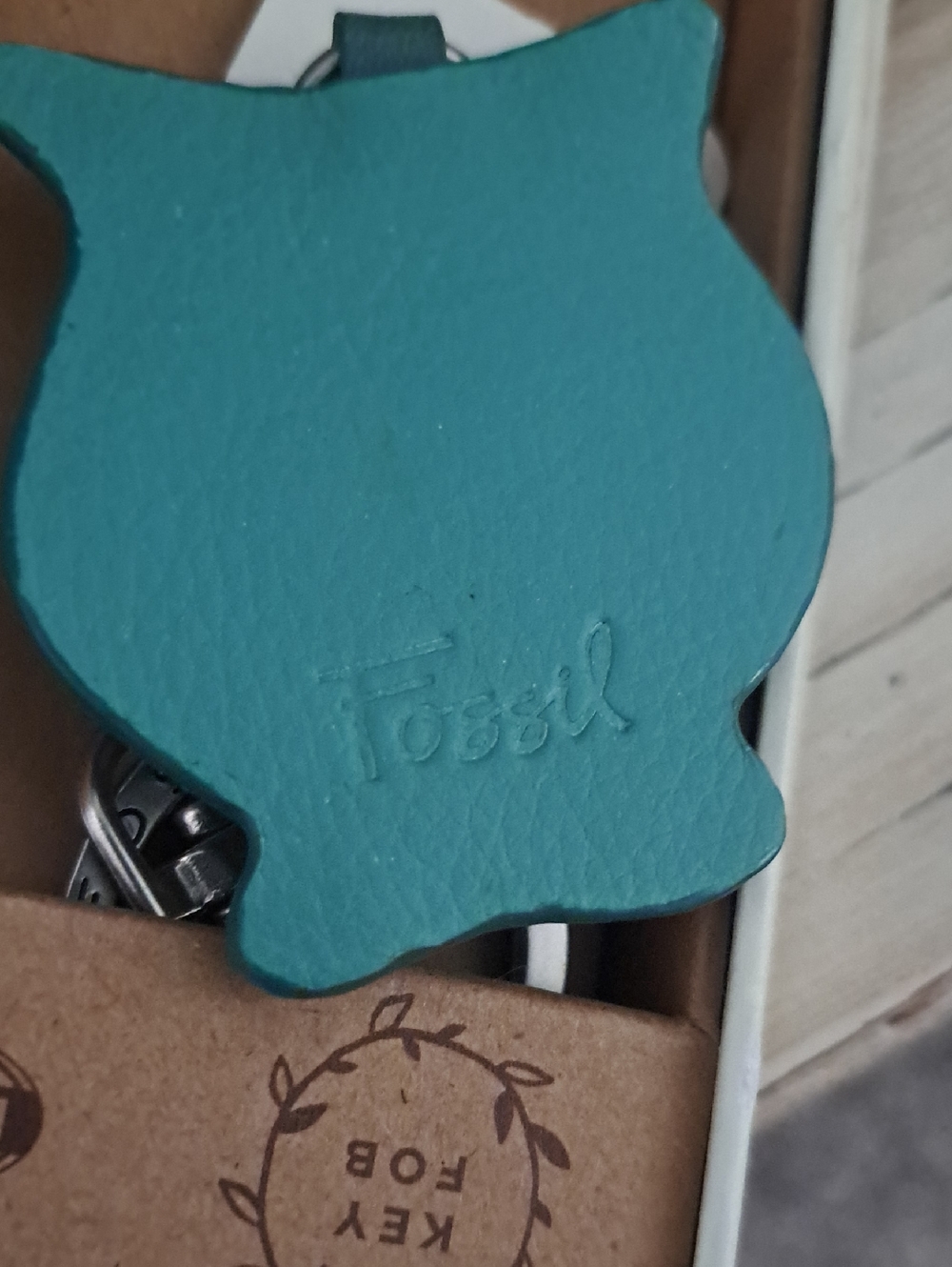 BNWT, Fossil Owl Key & Card Holder - Brown and Silver - Picture 6 of 6